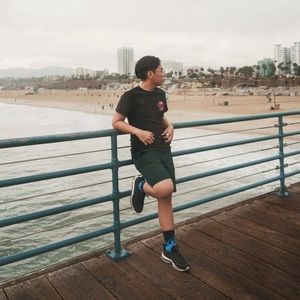 Meet your Posher, Raditya